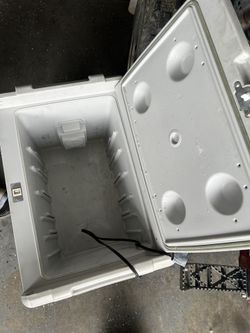 Mini fridge