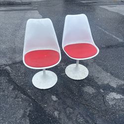 2 Retro Stools / Chairs 