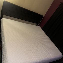 King Bed with mattress 