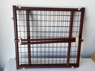 Pet/baby gate