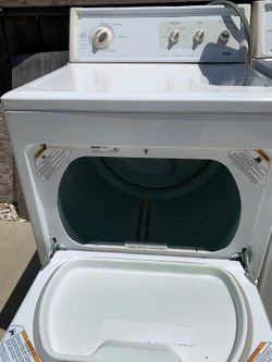 kenmore dryer electri anda washer in great working condition everything working