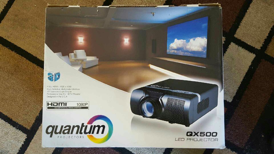 Quantum QX500 LED projector