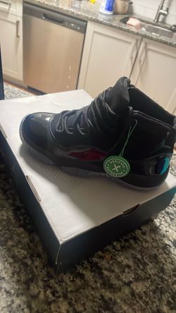 Cap & gown 11s