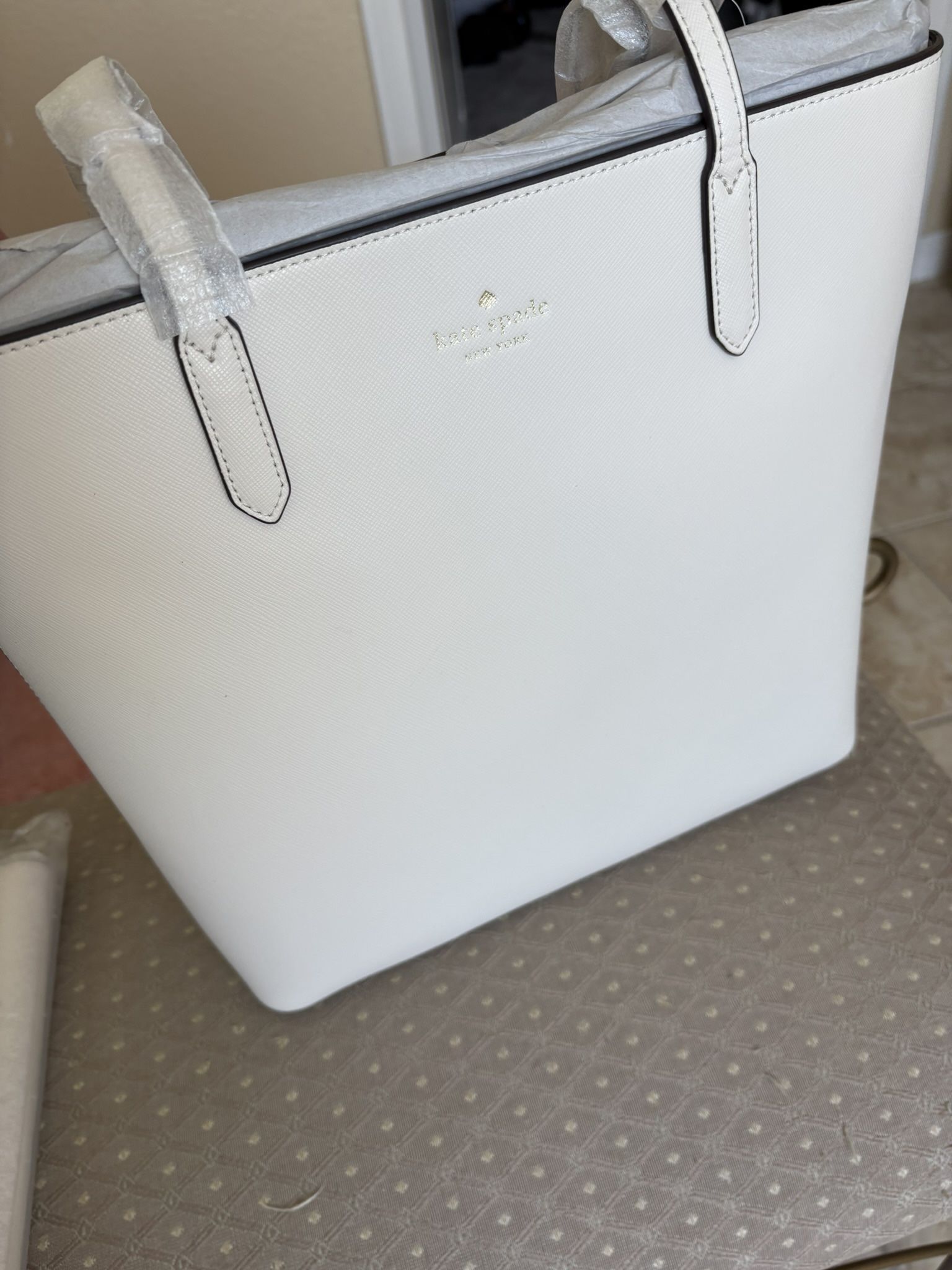 Kate Spade Jana Tote / Matching Wallet