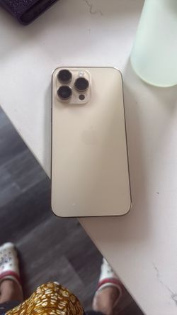 iPhone 14 Pro Max Golden Version