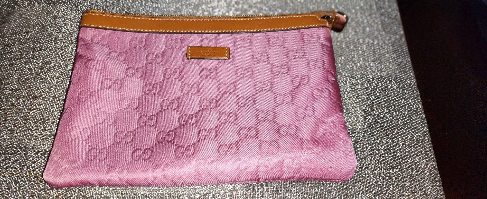 GUCCI GG Dark Pink Clutch Bag