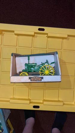 John Deere Model Tractor