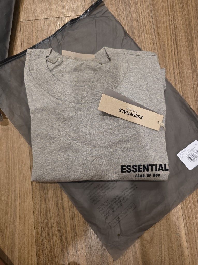 ESSENTIALS Oversized T-Shirt