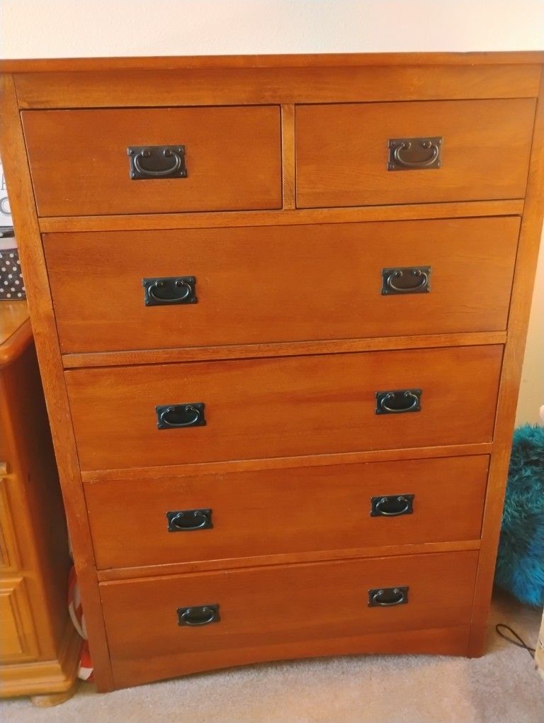 DARK WOOD DRESSER