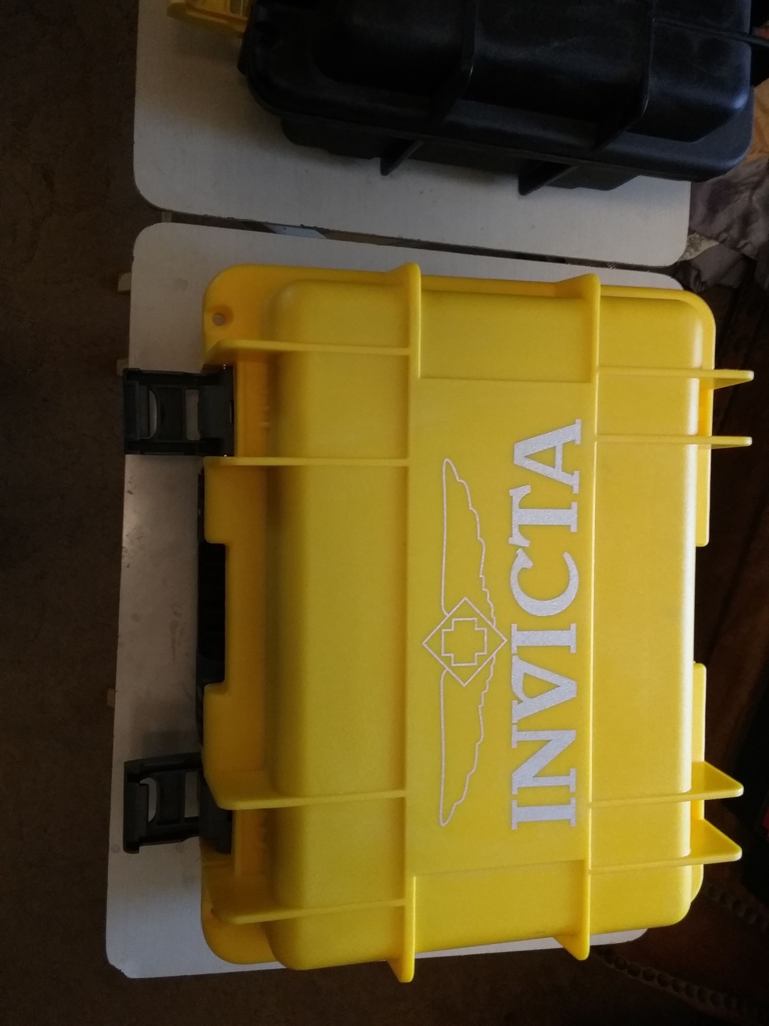 To Invicta 8 slot dive ever cases for watches and one Invicta Aviator 10 slot leather case