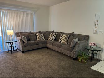 Sectional Couch good condition