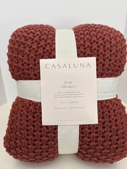 Full/Queen Casaluna Chunky Knit Blanket