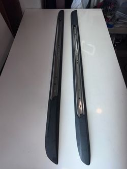 2011-21 Jeep Grand Cherokee Overland LH and RH Roof Luggage Rack Rail (contact info removed)2AK