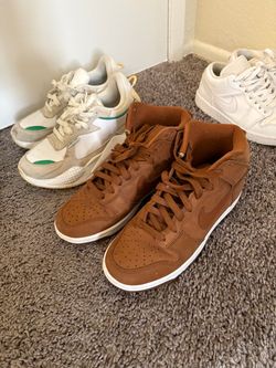 Lady’s woman shoes