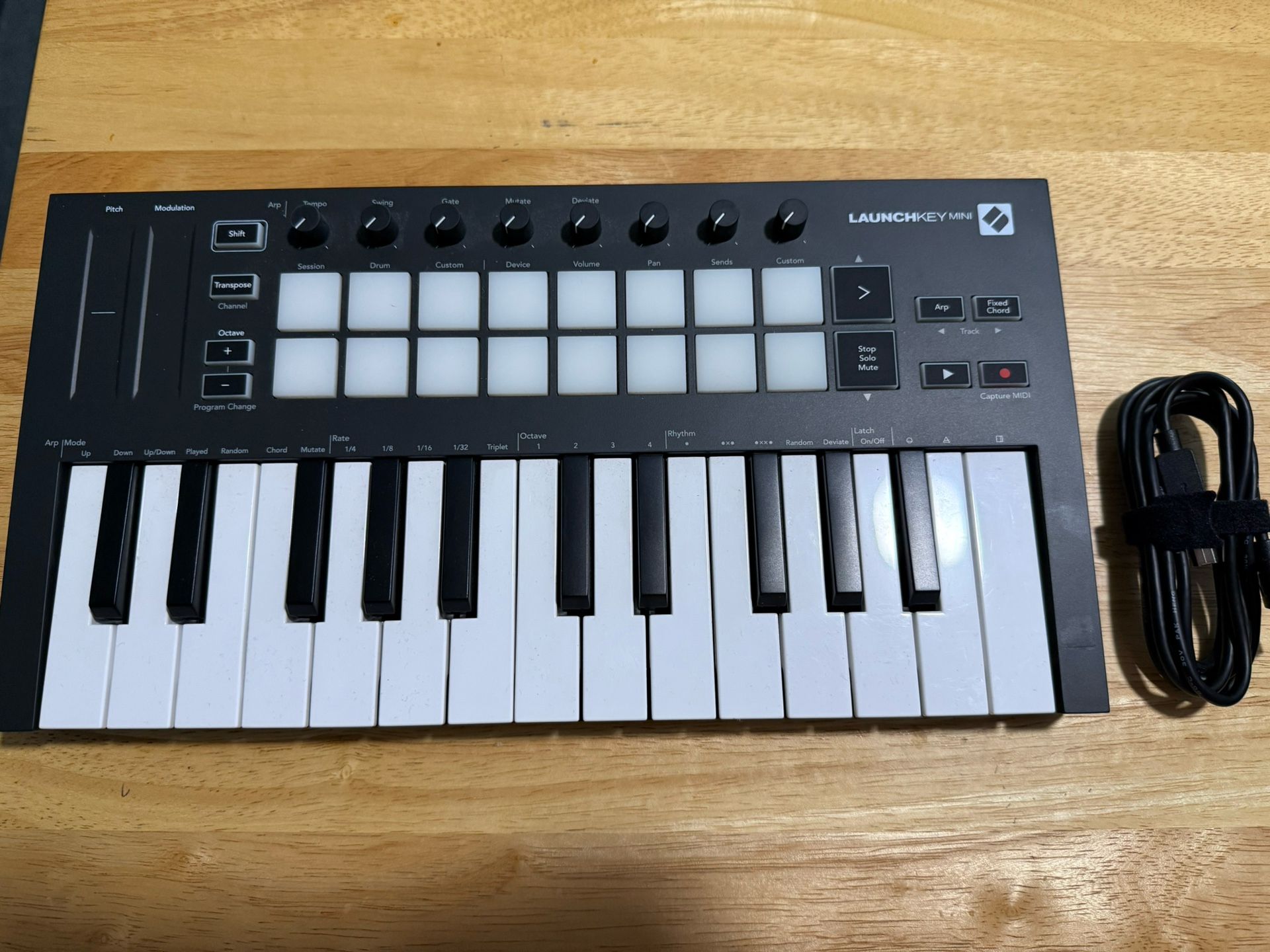Novation Launchkey Mini MK3 25-key Midi Keyboard Controller