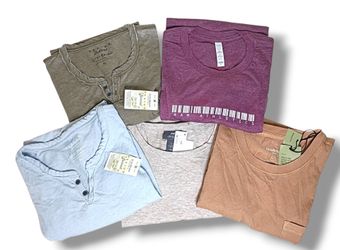 Men's Tshirts XL NEW With Tags 5 Lot Short Sleeve Comfy T-shirt T's Shirts