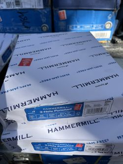 Hammermill Pre 3 Hole Punched Copy Paper - Slight Damage to Packaging