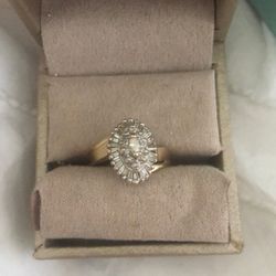 Gorgeous Diamond And Gold Ring 