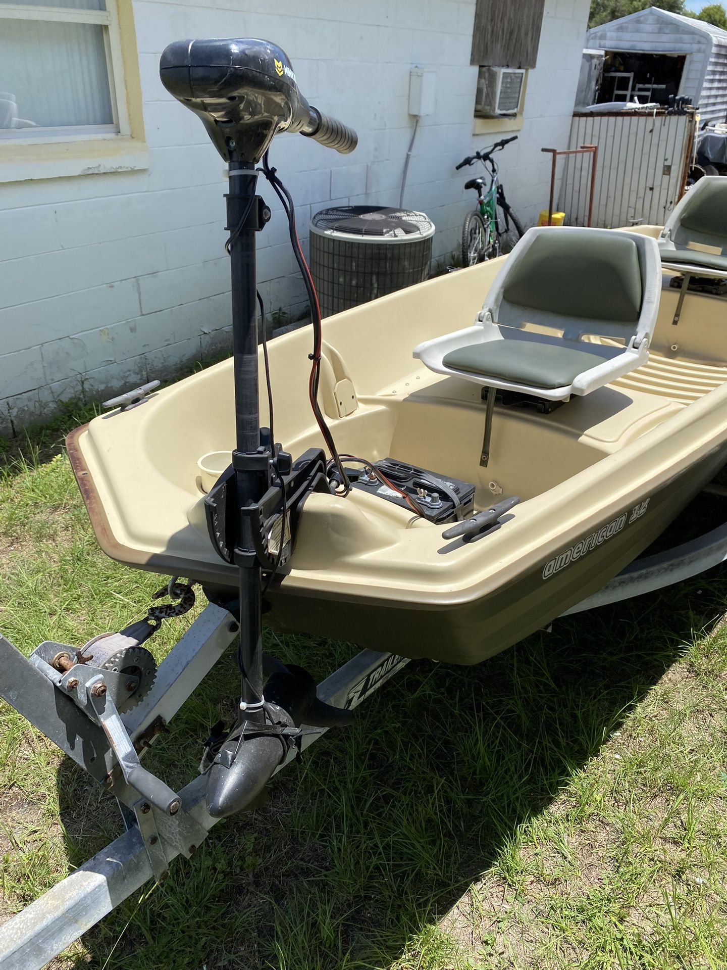 12’ sun, dolphin boat