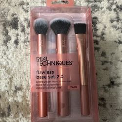 💄 Real Techniques Flawless Base Set 2.0 – Makeup Brushes (3pc) – New 