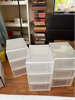 Clear Stackable Shoe Rack (6: 3 white & 3 black)
