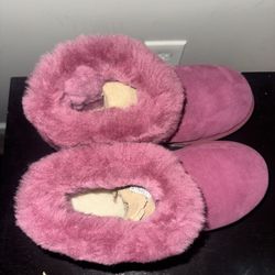 UGG Women's Classic Mini Fluff Boot, Size 7 Pink Rose