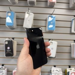 iPhone SE 3rd Gen Unlocked 64gb