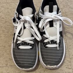 Nike Lebron Witness (Size 5.5)