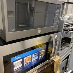 Brand New Microwaves 