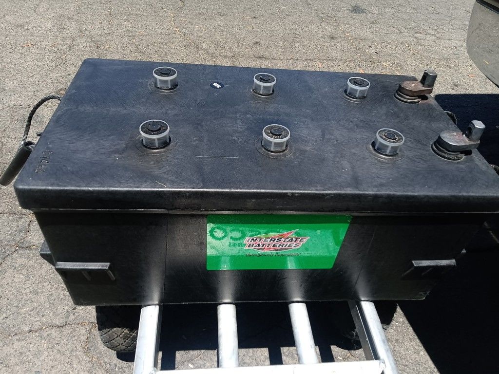 Interstate Deep Cell Battery