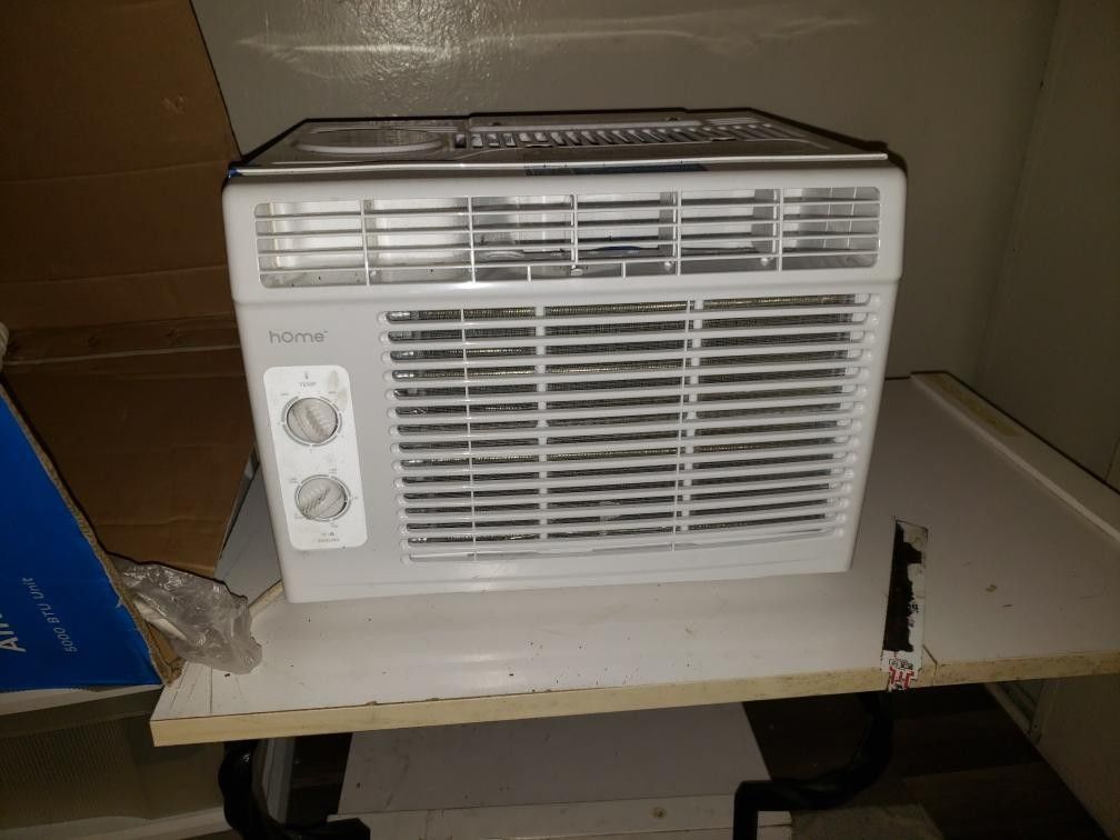 hOmeLabs 5000 BTU Window Mounted Air Conditioner 7 Speed Window AC Unit