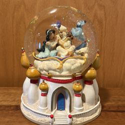 Disney Aladdin Jasmine & Genie Snow Globe