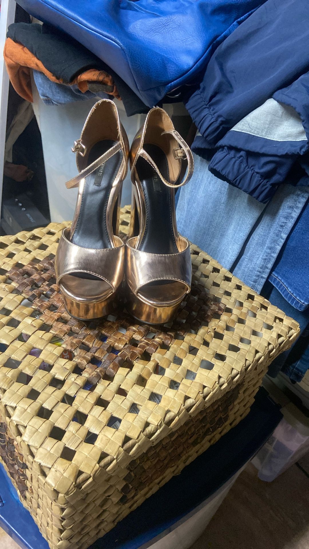 High heels. Size 7 Usados