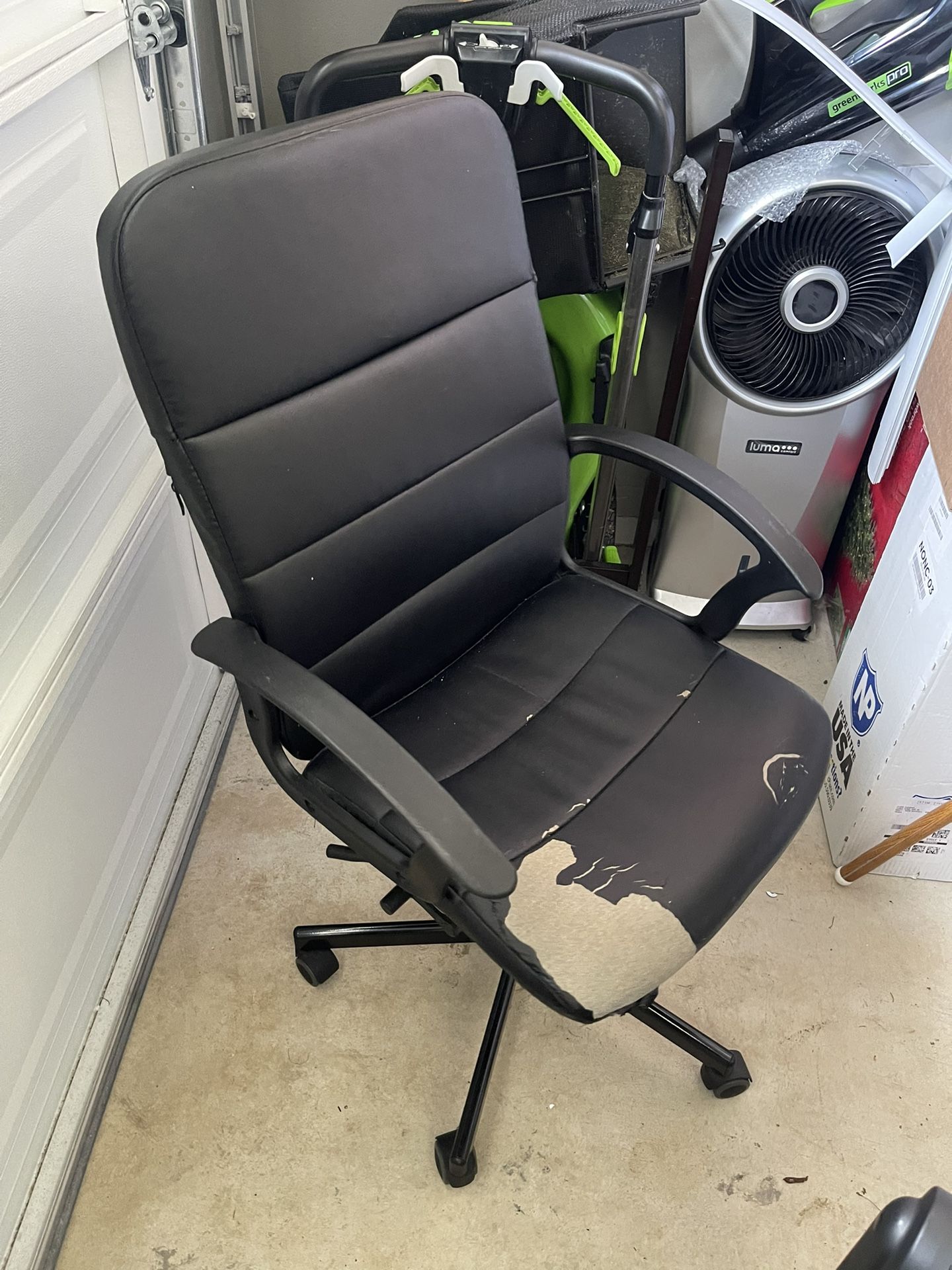 Free Chair