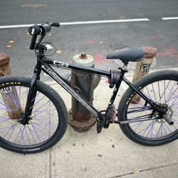 Collective C2 Bike NEGOCIABLE