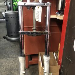 Year 87-07 Honda VT1100C Front end complete