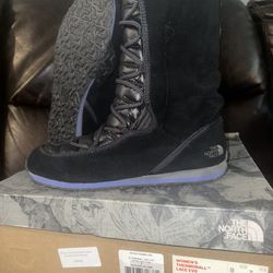 North Face Woman Boots Size 9 New $50 Obo 