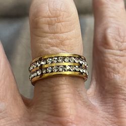 New CZ gold filled wedding ring size 7