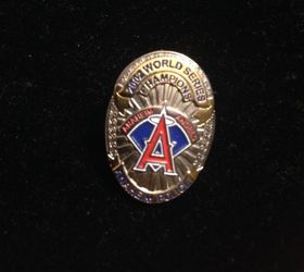 Angels 2002 World Series pin