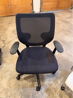 Office/desk chair