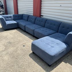 Brand New 6 Piece Modular Sectional