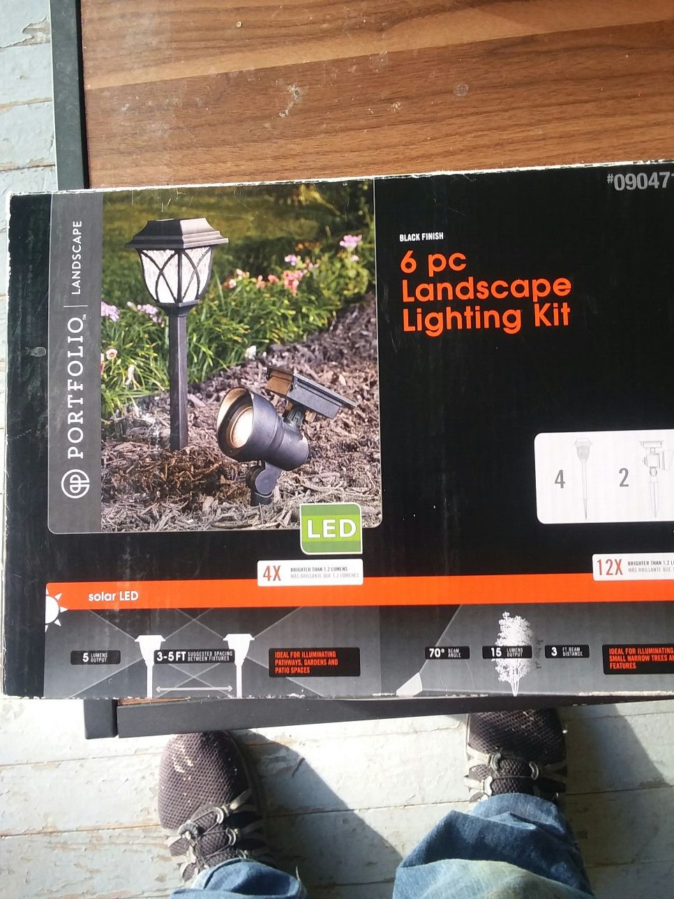 Portfolio 6 pc landscape lights solar power supply