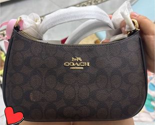 New & Authentic 100% COACH