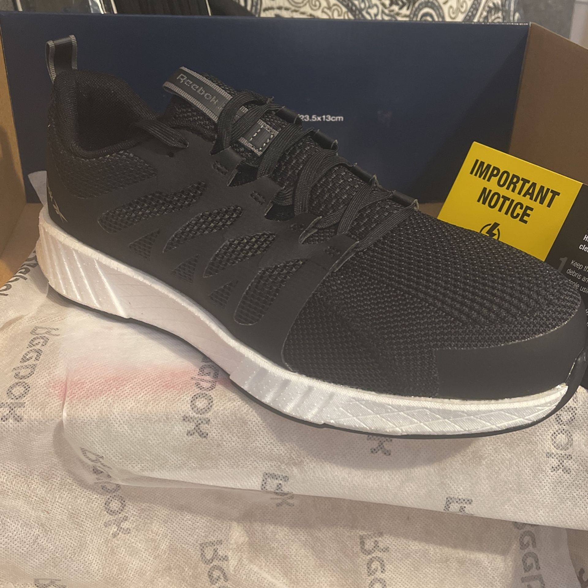 Reebok Fusion Flexweave Cage Composite Toe Shoes & Adidas Socks