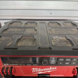Milwuakee M18 Packout Speaker 