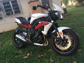 2014 triumph street Triple