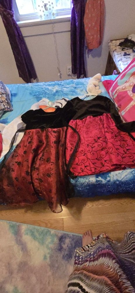 $20 For Both Or $10 For 1 Dress, Girls 7/8 Christmas Dresses