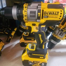 Dewalt 20v Max 1/2 Hammer Drill/ DRILL DRIVER WITH 5AH BATTERY 