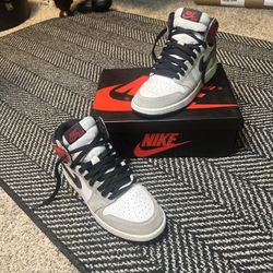 Size 5 - Jordan 1 Retro High OG Smoke Gray 2020