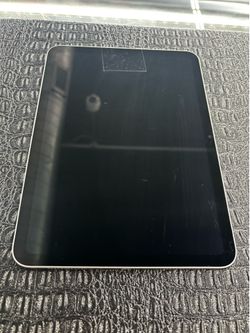 APPLE 10th gen tablet